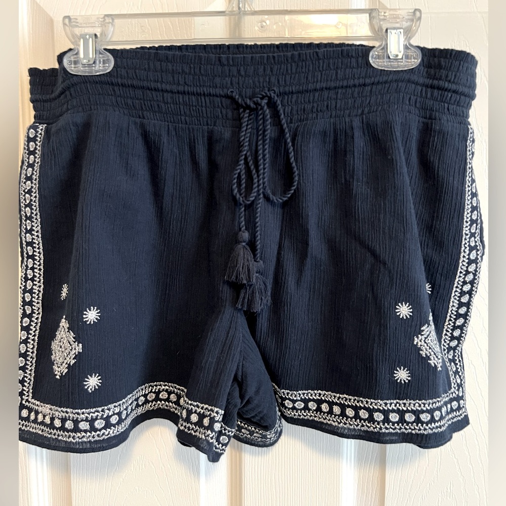 J. Crew navy and white linen shorts